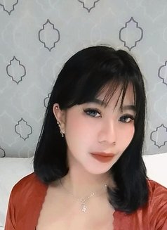 Shakila - puta in Jakarta Photo 2 of 7