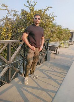 Shakir - Acompañantes masculino in Dhaka Photo 6 of 6