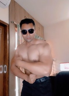 Shakir - Male escort in Dhaka Photo 6 of 11