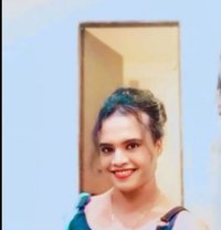 Shakira Bong - Transsexual escort in Mumbai