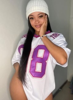 Shakira - escort in Chandigarh Photo 4 of 5