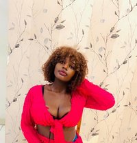 Shakira, Hot African Escort - puta in Surat Photo 2 of 2