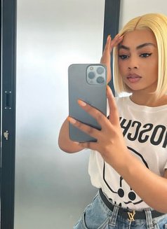 VANNIE - escort in Ahmedabad Photo 8 of 8