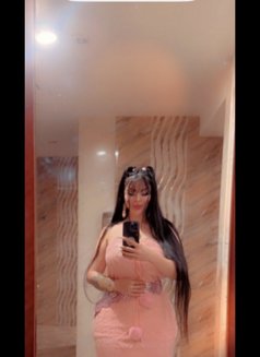 Shakira - puta in Muscat Photo 3 of 4