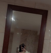 Shakira - escort in Muscat