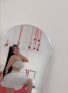 Shakira - escort in Muscat Photo 14 of 15