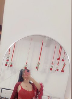 Shakira - puta in Muscat Photo 15 of 19