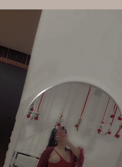 Shakira - puta in Muscat Photo 17 of 19