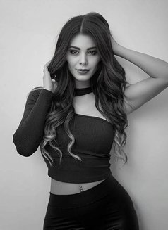 Shakshi Genuine Escort Service - puta in Pune Photo 4 of 5