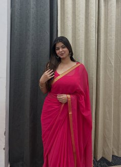Shakshi - escort in Lucknow Photo 1 of 4