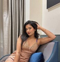 Shakshi - escort in Pune