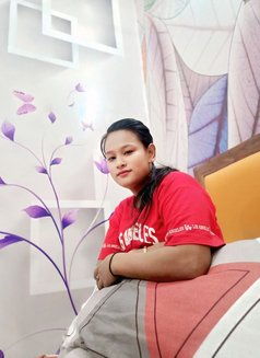 Shakshi Sharma - Agencia de putas in Gurgaon Photo 3 of 4