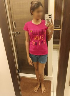 Shakthi young tamil Independent in Dubai - puta in Dubai Photo 10 of 11