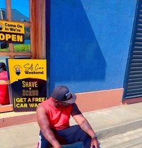 Shakur - Male escort in Nairobi Photo 1 of 4