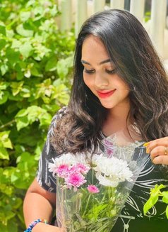 Shalani Fernando - Transsexual escort in Colombo Photo 4 of 15