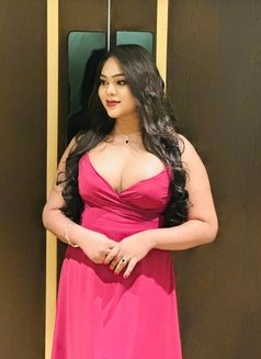 Shalani Fernando - Transsexual escort in Colombo Photo 16 of 21