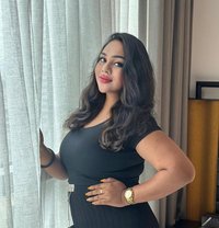 Shalani Fernando - Transsexual escort in Colombo
