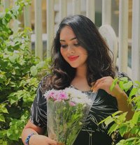 Sheshadrie Priyasad - Acompañantes transexual in Colombo