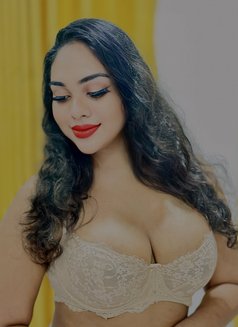 Shalani Fernando - Transsexual escort in Colombo Photo 18 of 22