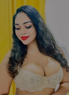 Shalani Fernando - Transsexual escort in Colombo Photo 21 of 22