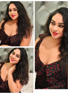 Sheshadrie Priyasad - Transsexual escort in Colombo Photo 15 of 21