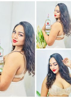 Sheshadrie Priyasad - Transsexual escort in Colombo Photo 16 of 21