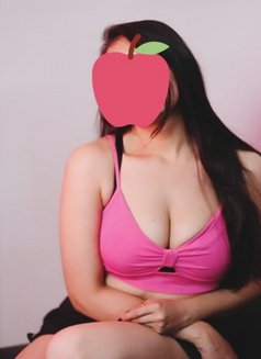 Shalani & Meenakshi Hindu Girls - puta in Colombo Photo 7 of 8