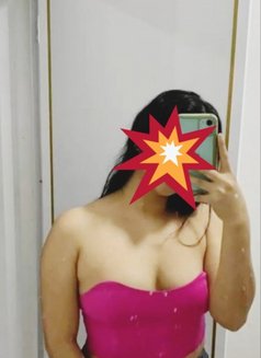 Shalani & Meenakshi Hindu Girls - puta in Colombo Photo 8 of 8