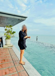 Shalani - escort in Colombo Photo 8 of 8
