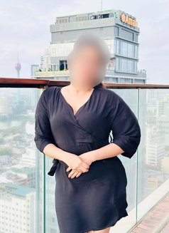 Shalani vip customer threesome&cuckold - escort in Colombo Photo 18 of 20