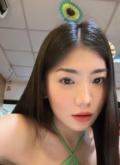 Shalee - Transsexual escort in Hong Kong Photo 2 of 30