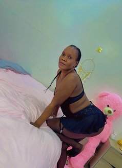 Shalin - escort in Riyadh Photo 3 of 5