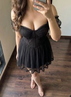 Shalini Doorstep & Incall - puta in Bangkok Photo 2 of 2