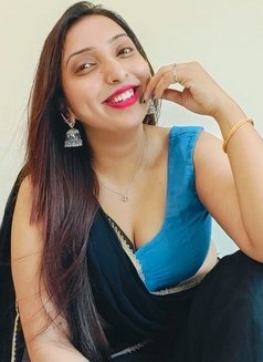 Shalini Genuinely(No advance) - puta in Chennai Photo 10 of 22