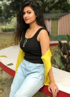 Shalini Genuinely(No advance) - puta in Chennai Photo 13 of 22
