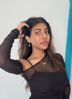 Shalini - escort in Kochi Photo 3 of 6