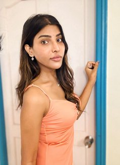 Shalini - escort in Kochi Photo 4 of 6