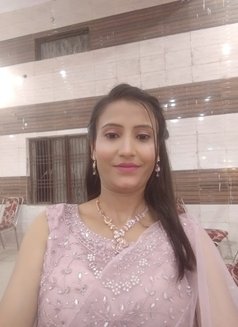 Shalini - puta in Bhopal Photo 1 of 3