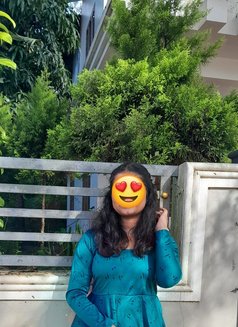 Shalini - escort in Dubai Photo 3 of 3