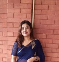 Shalini - escort in Kochi