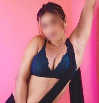 Shalini - escort in Noida