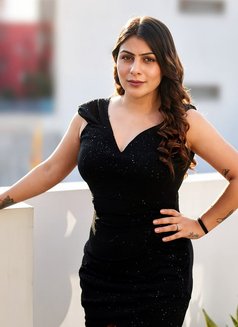 Shalini Indian High Class Model - puta in Dubai Photo 3 of 5