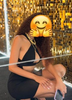 Shallom - puta in Vadodara Photo 2 of 5