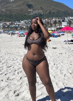 Shallot - escort in Guangzhou Photo 2 of 4