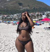 Shallot - escort in Guangzhou Photo 2 of 3