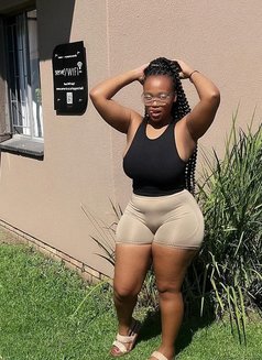 Shallot - escort in Guangzhou Photo 5 of 5