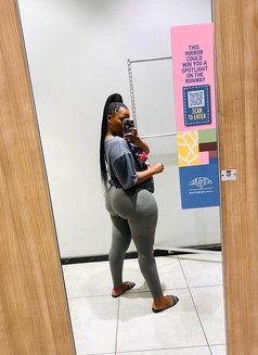 Shallot - escort in Guangzhou Photo 3 of 6