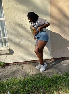 Shallot - escort in Guangzhou Photo 5 of 6