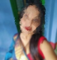 Shalu Cam show & Real meet - escort in Bangalore