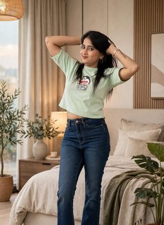 Shalu Cash on Delivery Service - escort in Gurgaon Photo 2 of 4